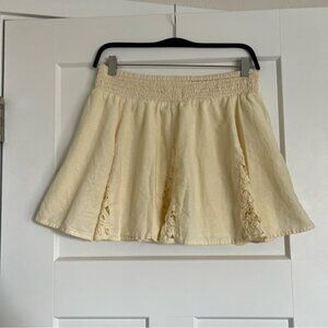 American Eagle Yellow Lace Flounce Mini Skirt | Size Medium
